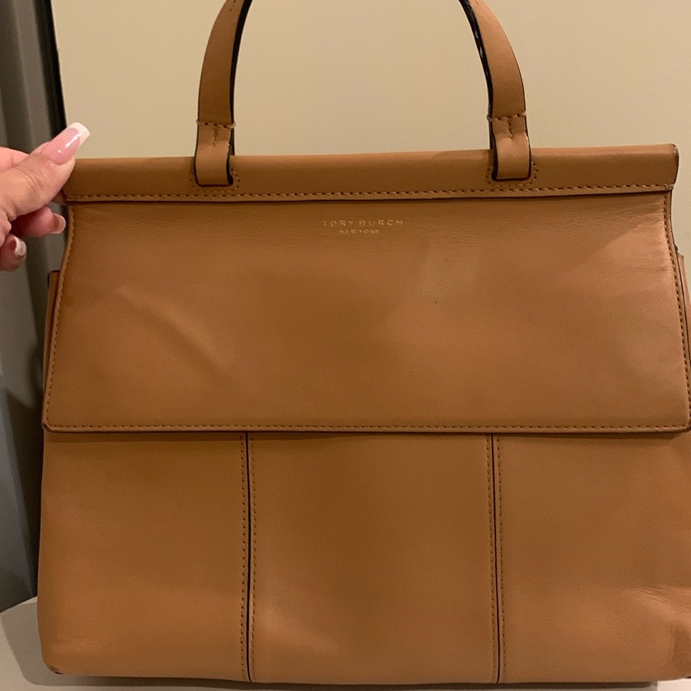 Tory Burch Leather Handbag 💕